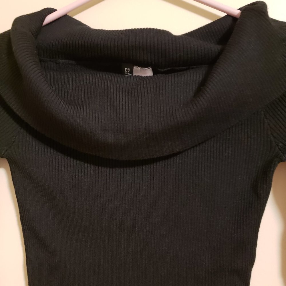 Crop top - Picture 3 of 4